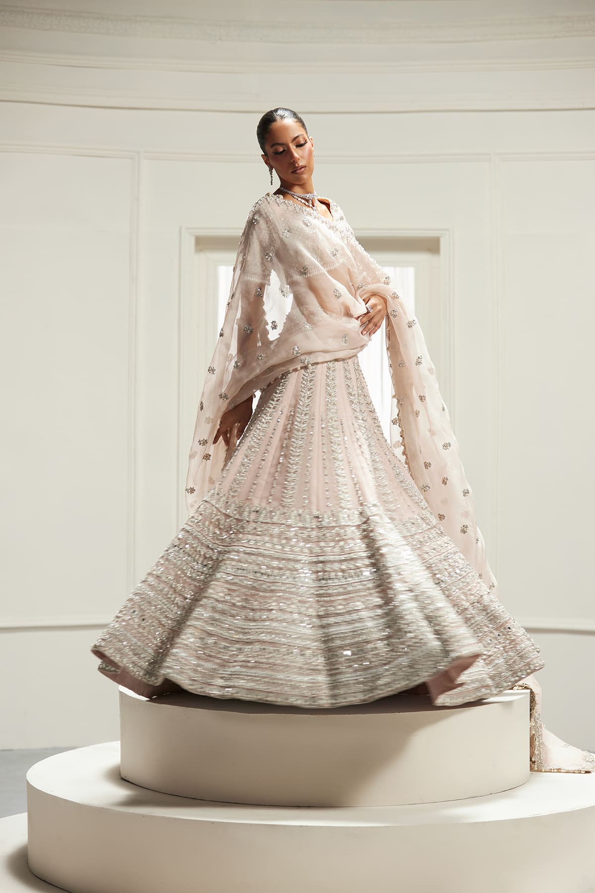 OMINA Shahana Collection